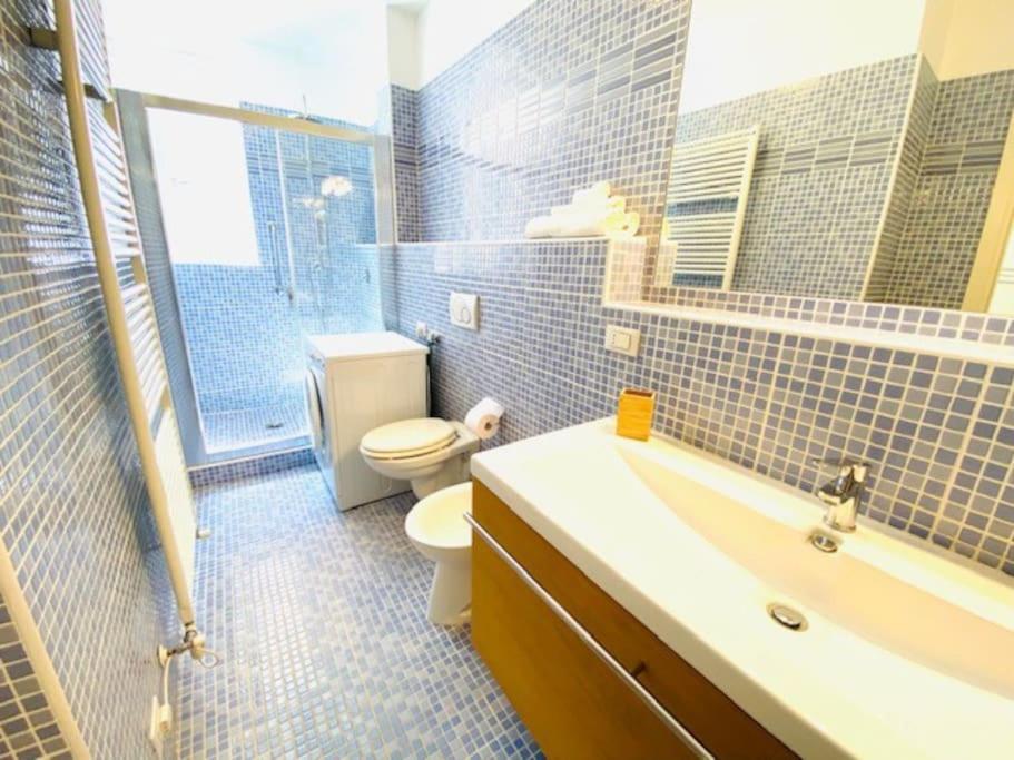 Civico Uno Apartment ตรีเอสเต ภายนอก รูปภาพ