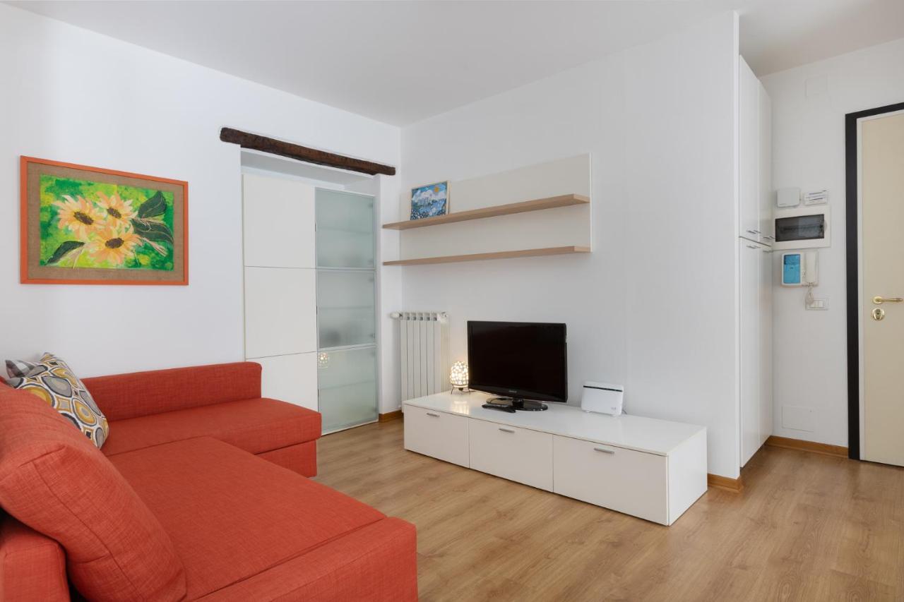 Civico Uno Apartment ตรีเอสเต ภายนอก รูปภาพ