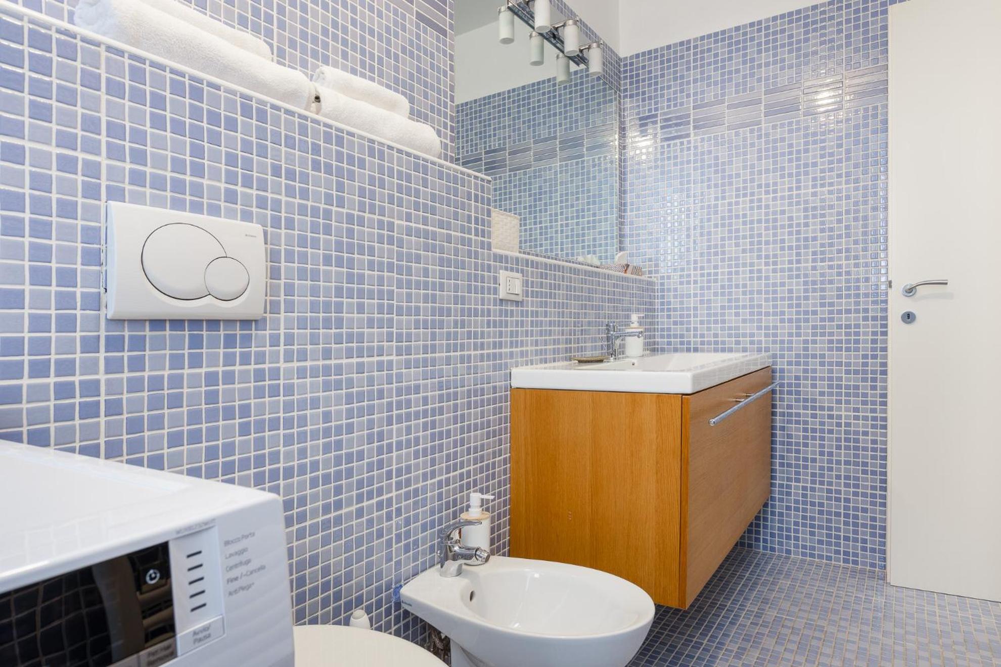 Civico Uno Apartment ตรีเอสเต ภายนอก รูปภาพ